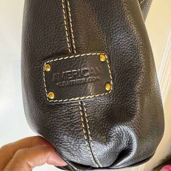 American Leather Co. Black Leather Shoulder Bag - Picture 2 of 9